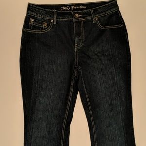 Cato's Premium Women's Jeans Sz 6  Dark Wash EUC